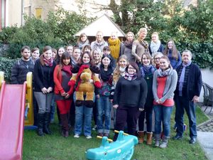 NEWS - maxQ Schule für Ergotherapie aus Bochum spendet Erlös der Weihnachtstombola
