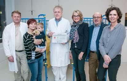 INITIATIVE AKTIV - Essener Elterninitiative beteiligt sich an der Finanzierung des Aufwach- und Warteraums für krebskranke Kinder der Augenklinik im Essener Universitäts-Klinikum.